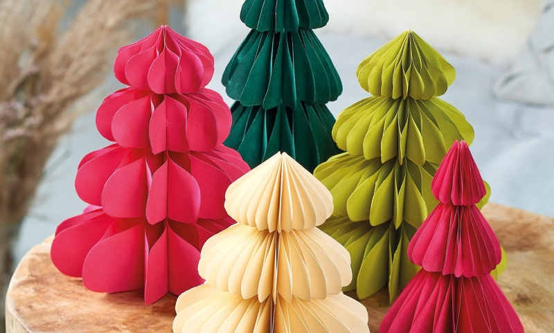 DIY Honeycomb Christmas Trees-03.jpg